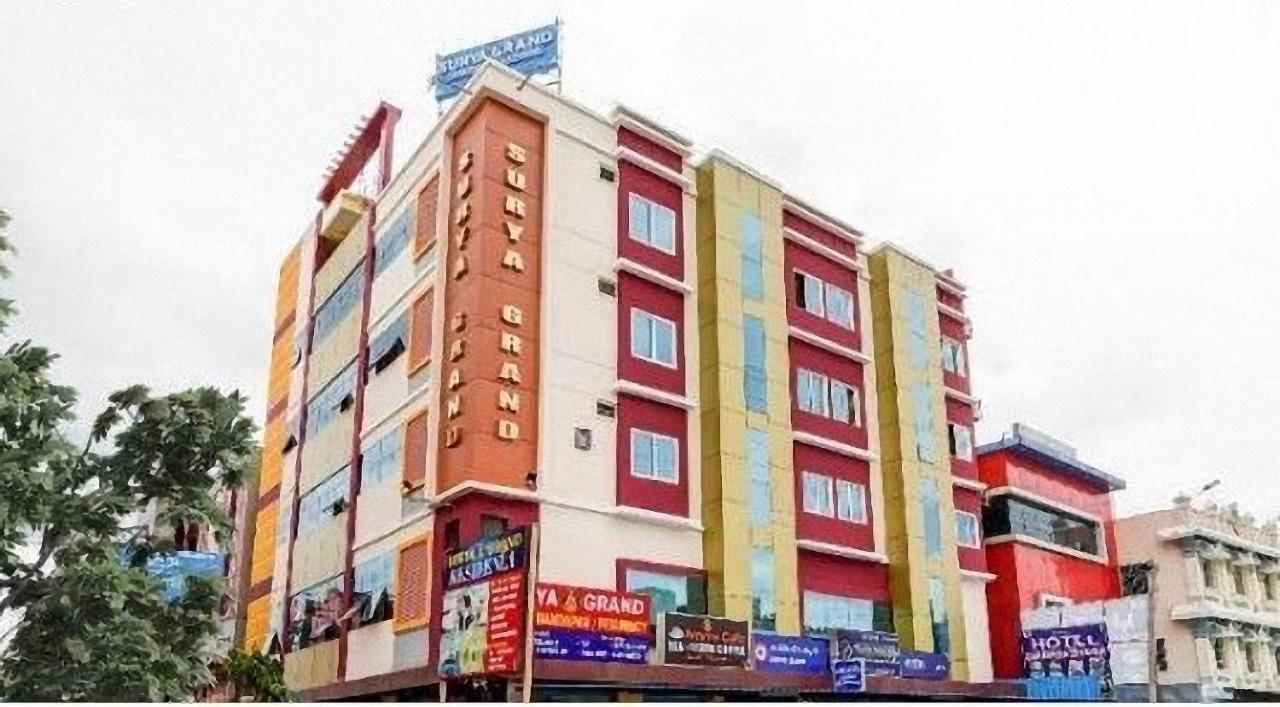 Surya Grand Tiruchanoor Tirupati Exteriör bild